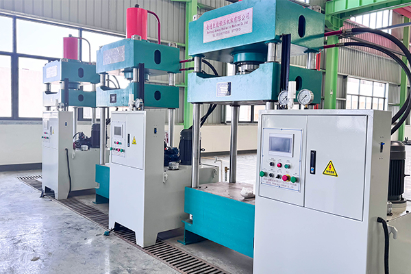 Forging press